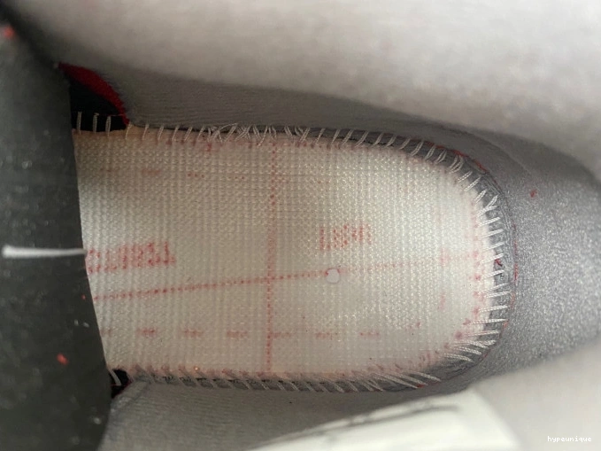 HYPE Retro Bravo Toro 308497-603 Jordan 4 0627